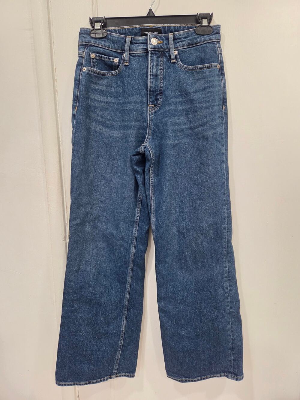 Free Assembly Classic Blue Straight-Leg Jeans 4 Short
